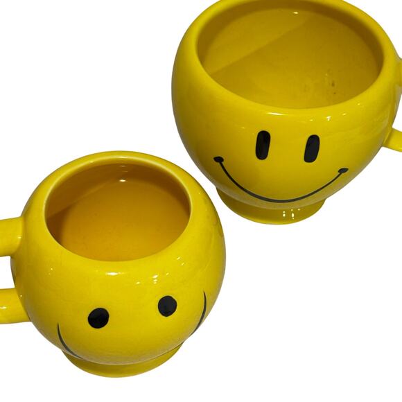 Happy face coffee mugs two sizes yellow & black ceramic tea cups collectibles - Picture 2 of 8